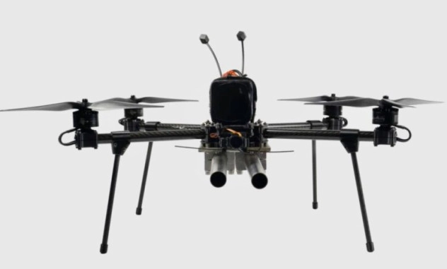 Компания Varta представила на CES 2026 кинетическую систему перехвата дронов DroneHunter